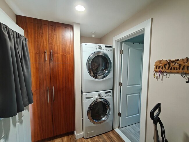 Photo - 296 Hillside Ave Unit 1st Floor