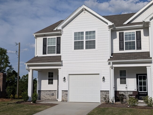 Building Photo - 1802 Pheasant Trce Cir
