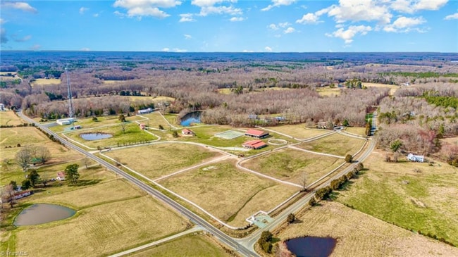 Building Photo - 189 Flint Ridge Rd Rental