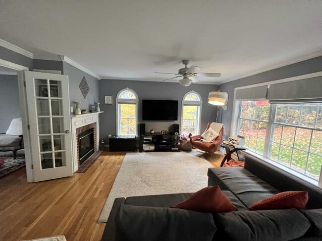 Photo - 125 Ridgeview Dr