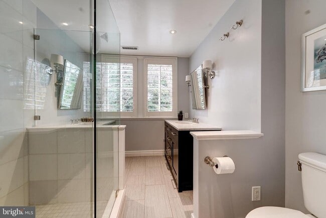 Photo - 1237 29th St NW