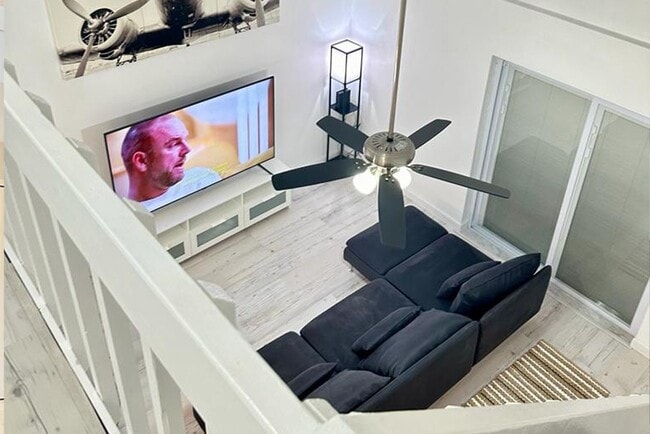 Photo - 2725 Tally Ho Ave