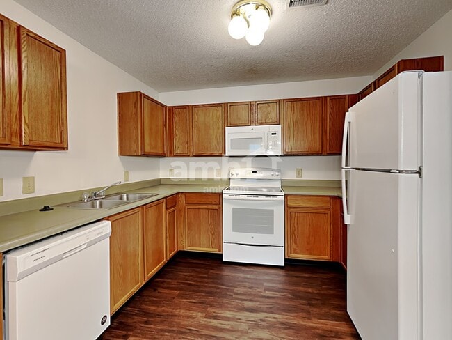 Photo - 2322 Bristol Dr