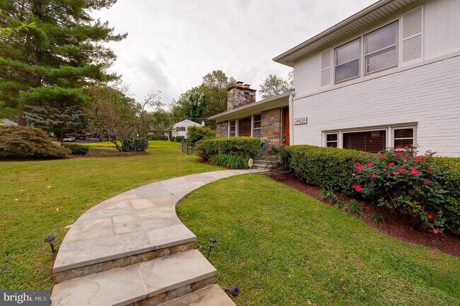 Photo - 9420 Holland Ave