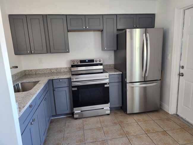 Photo - 558 Clearwater Largo Rd N Apartamentos Unidad A