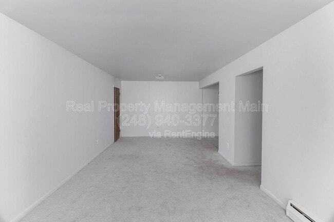 Building Photo - 335 E State Fair Ave Unit 7