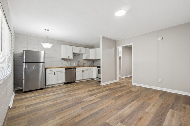 1312 N Adams St Unit 3