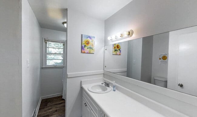 Photo - 160 Kittrell Dr SW