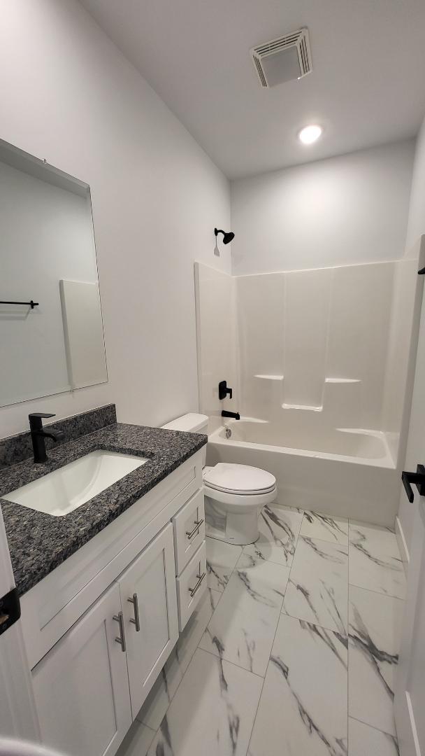 Photo - 36 N Swan St