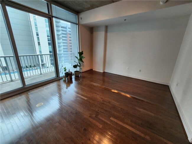 Photo - 44 Peachtree Pl NE Unit 1327