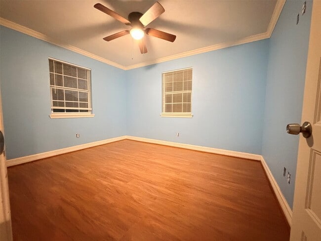 Building Photo - 110 Gans St