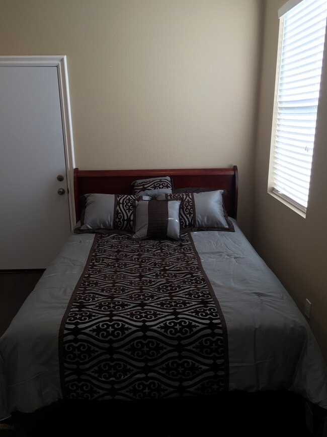 Photo - 16868 Ridge Cliff Dr Unidad # A