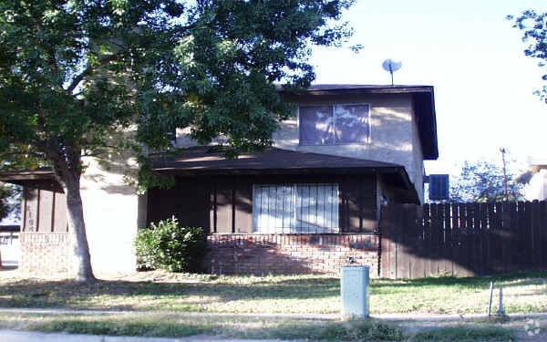 Eastpointe Village - Eastpointe Village