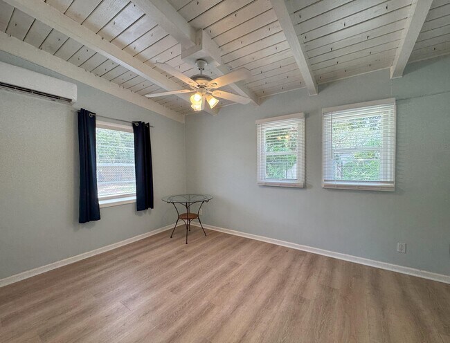 2204 Ponce De Leon Cir Unit 3