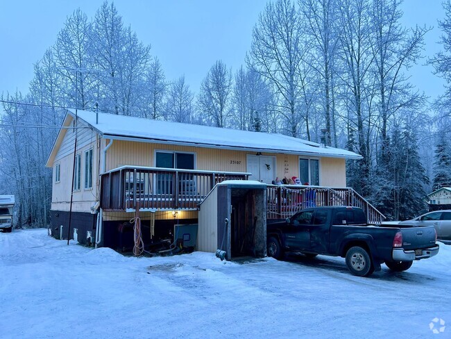 Building Photo - 23107 Barbara St Unit B3 Rental