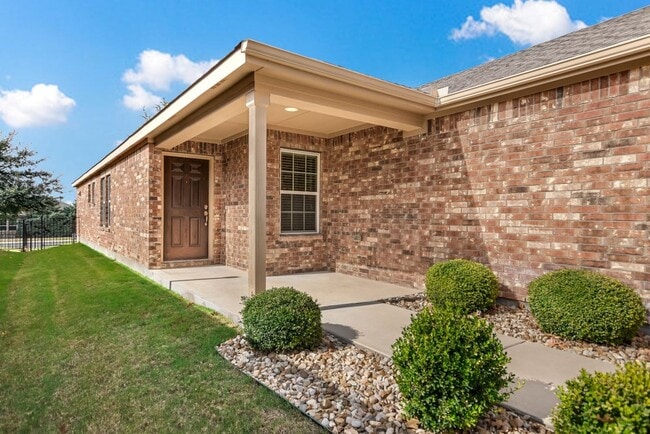 Photo - 213 Paint Creek Ln