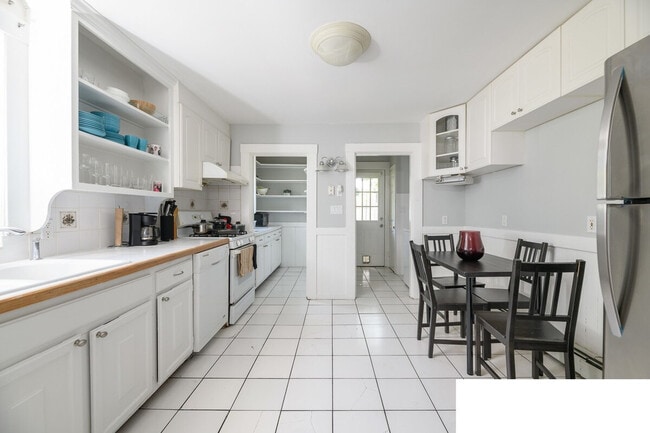 Photo - 246 Blanchard Rd Unit SI ID1522298P