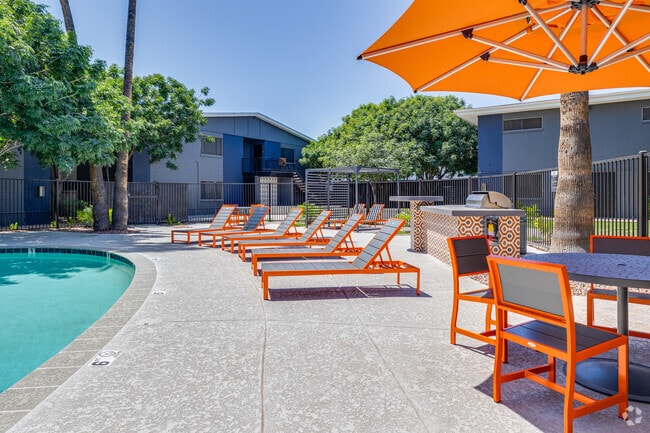 New Pool Furniture - The Heights on Lemon