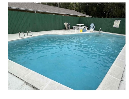 Pool on premise - 23 Crescent Lake Dr House