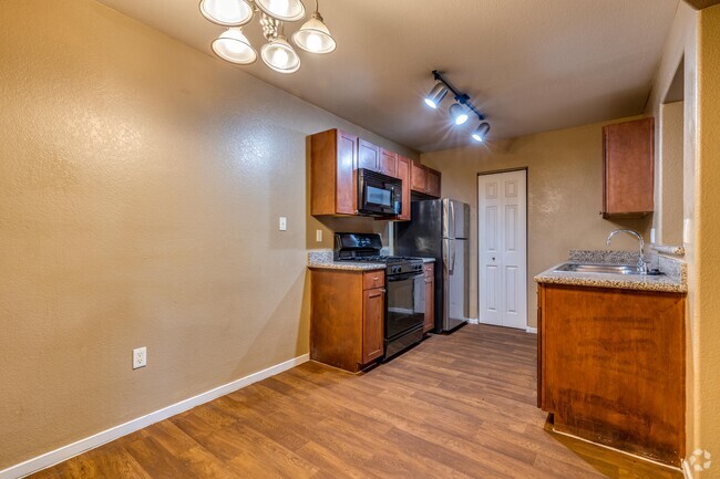 2 BR, 2 BA (clásico) - 961 SF