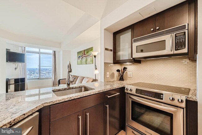 Photo - 675 S President St Unit 2107