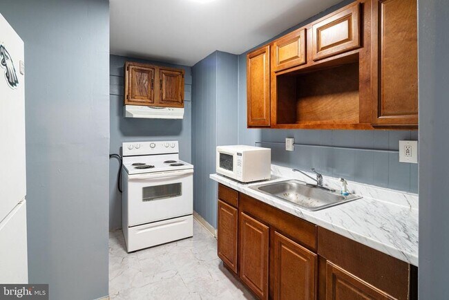 886 N 66th St Unidad 1