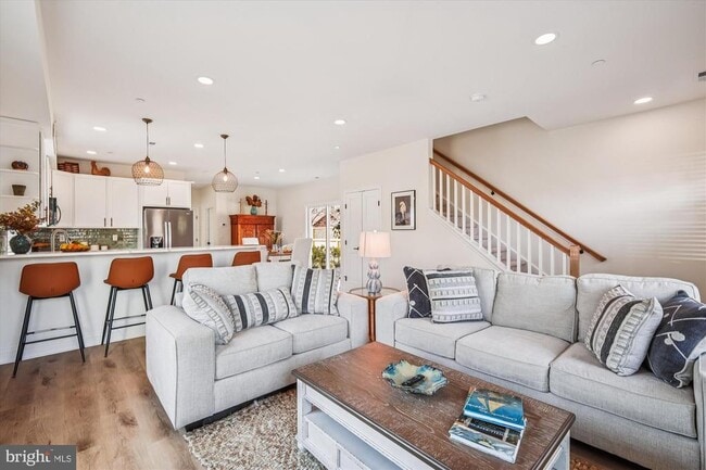 Photo - 607 North St