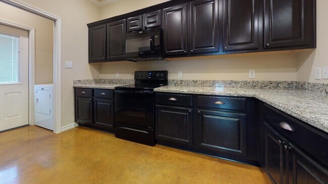 Photo - 3201 Corporal Rd