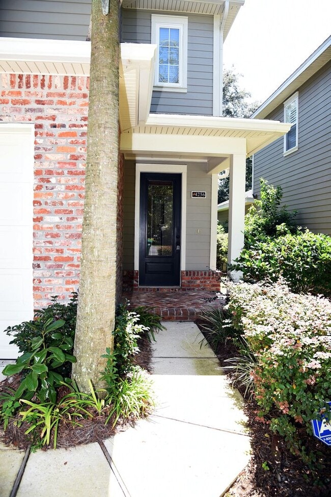 Photo - Modern Home in Bluewater Bay!