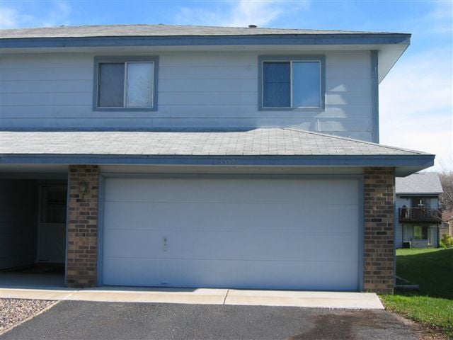 View from street - 3552 Independence Ave N Townhome