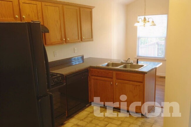 Photo - 8417 Cyprus Ridge Way