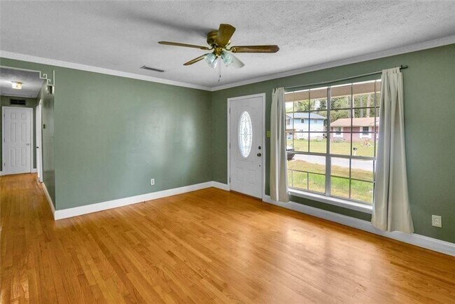 Photo - 8941 Ashwood Dr