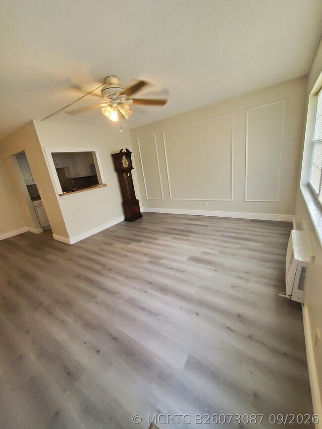 90 Andover D