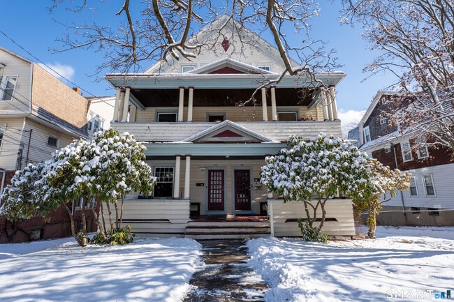 Building Photo - 94 Fairfield Ave Unit 2nd Floor