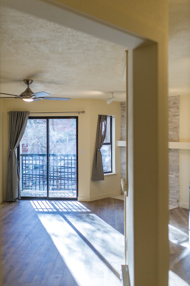 Photo - 1934 18th St Unit 8