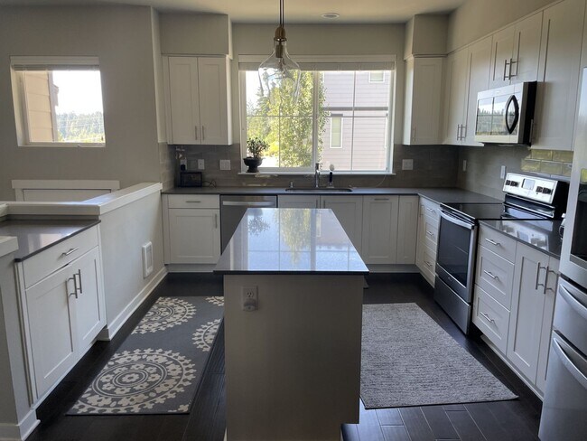 Photo - Beautiful Bothell Townhome