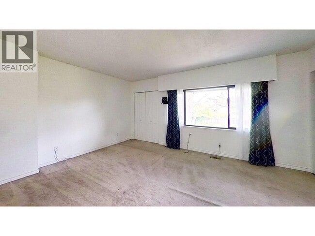 Photo - 9411 Glendower Dr