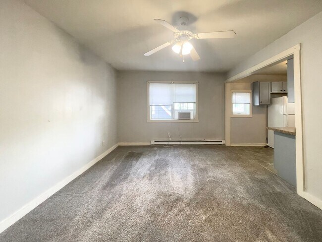 Photo - 204 N Dill St Unit Apt 02