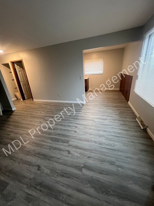 Photo - Thomas White Apartments* Unit 17