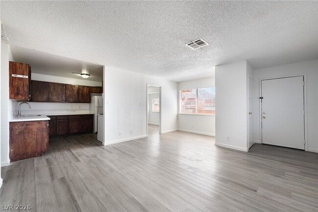 Building Photo - 6982 Hopkins Dr Unit C