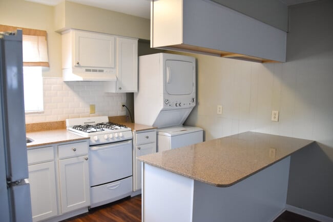 Photo - 134 W 9th Ave Unit A