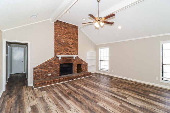 Photo - 5642 Crievewood Dr