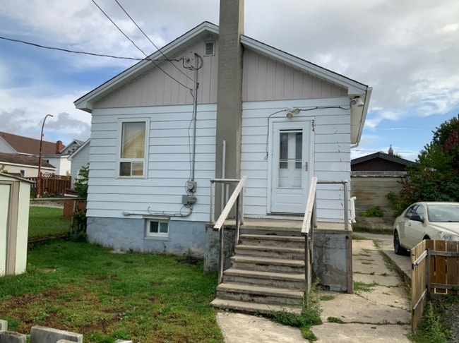 Photo - 1 Bedroom Rental Unit in Timmins – $1,525/month – Water/Sewer + Parking Included!