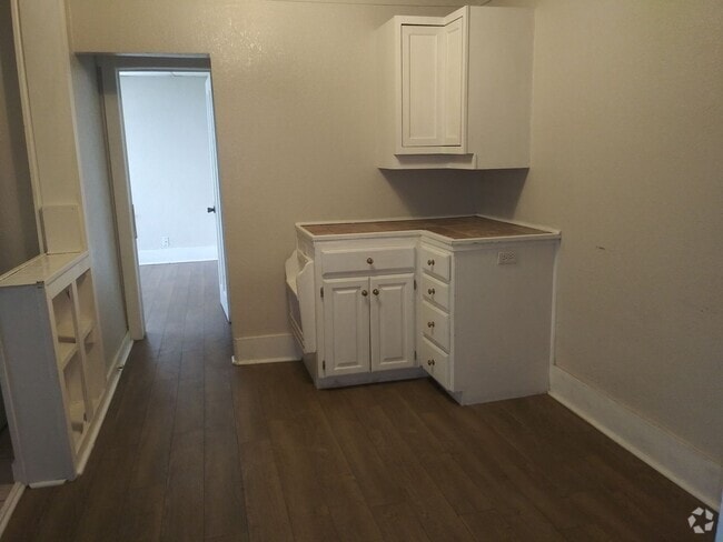 Building Photo - 907 S Carolina St Unit B Rental