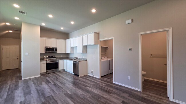 Photo - 233 Ridgeside Ct