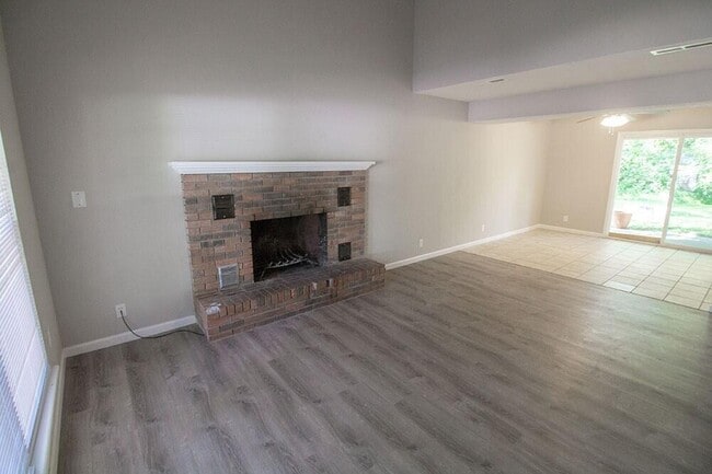 Photo - 1343 S Roseta Ave