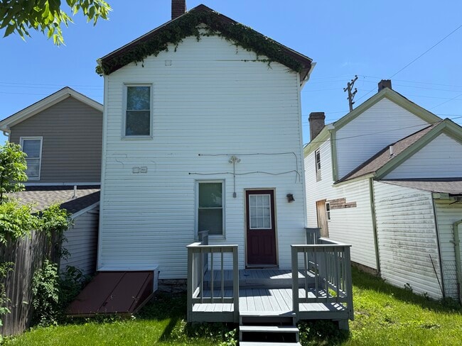 Photo - 429 N 4th St House