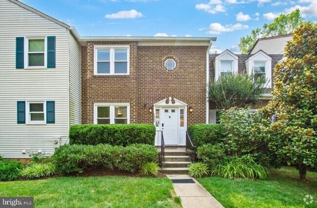 Building Photo - 7862 Heatherton Ln Rental