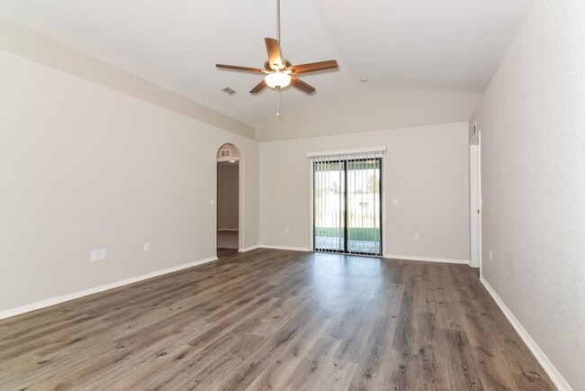 Photo - 8179 Woodvine Cir