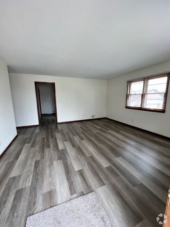 Building Photo - 312 W Ingals Ave Unit 312 W Ingals Ave Rental